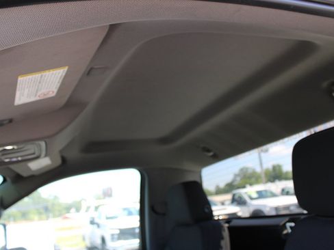 Used 2023 Chevrolet Silverado 2500 W/T w/ WT Convenience Package AWD/4WD image 15