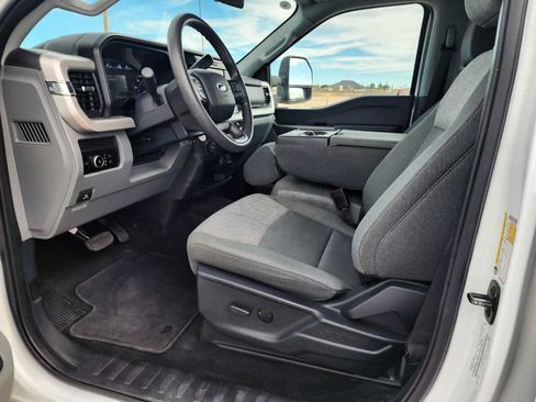 Used 2025 Ford F250 XLT AWD/4WD image 17