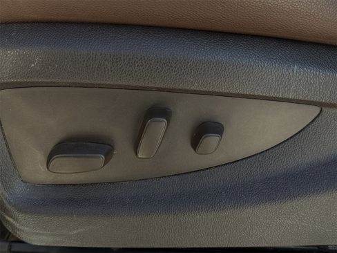 Used 2018 Chevrolet Silverado 2500 High Country w/ Duramax Plus Package image 28