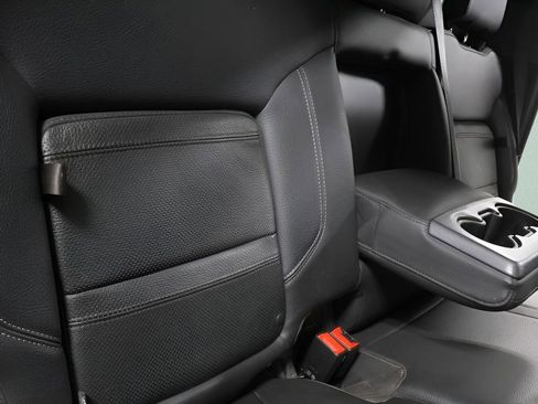 Used 2021 GMC Sierra 3500 Denali w/ Denali Ultimate Package image 30