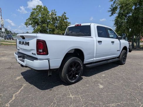 Used 2025 RAM 2500 Big Horn AWD/4WD image 4