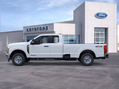 New 2026 Ford F350 XL w/ XL Chrome Package image 3