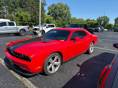 Used 2009 Dodge Challenger SRT8 w/ SRT Option Group II RWD image 1
