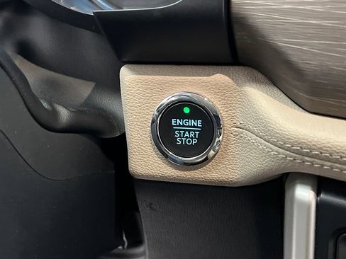 Used 2024 Ford Expedition Limited image 57