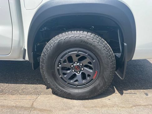 Used 2026 Nissan Frontier PRO-4X AWD/4WD image 30