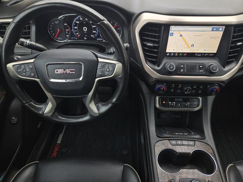 Used 2021 GMC Acadia Denali w/ Denali Technology Package image 30