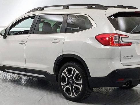 Used 2023 Subaru Ascent Limited AWD/4WD image 4