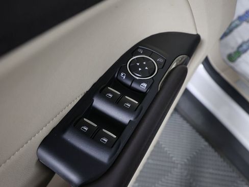 Used 2017 Lincoln MKC Reserve w/ Lincoln MKC Climate Package image 34