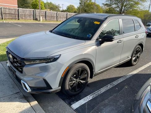 Used 2023 Honda CR-V Sport Touring image 2