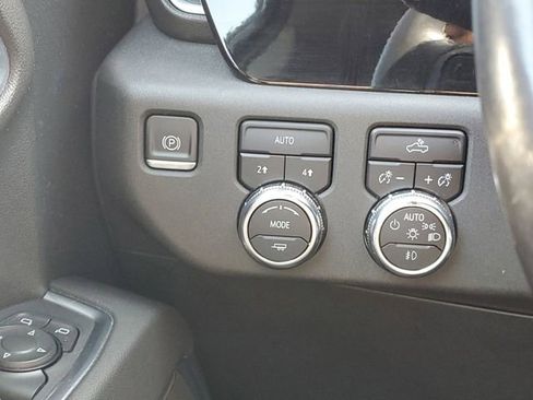 Certified 2022 GMC Sierra 1500 Elevation w/ LPO, Elevation Black Package AWD/4WD image 19