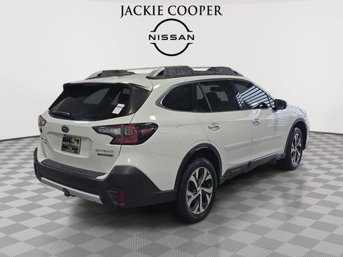 Used 2020 Subaru Outback Touring XT AWD/4WD image 5