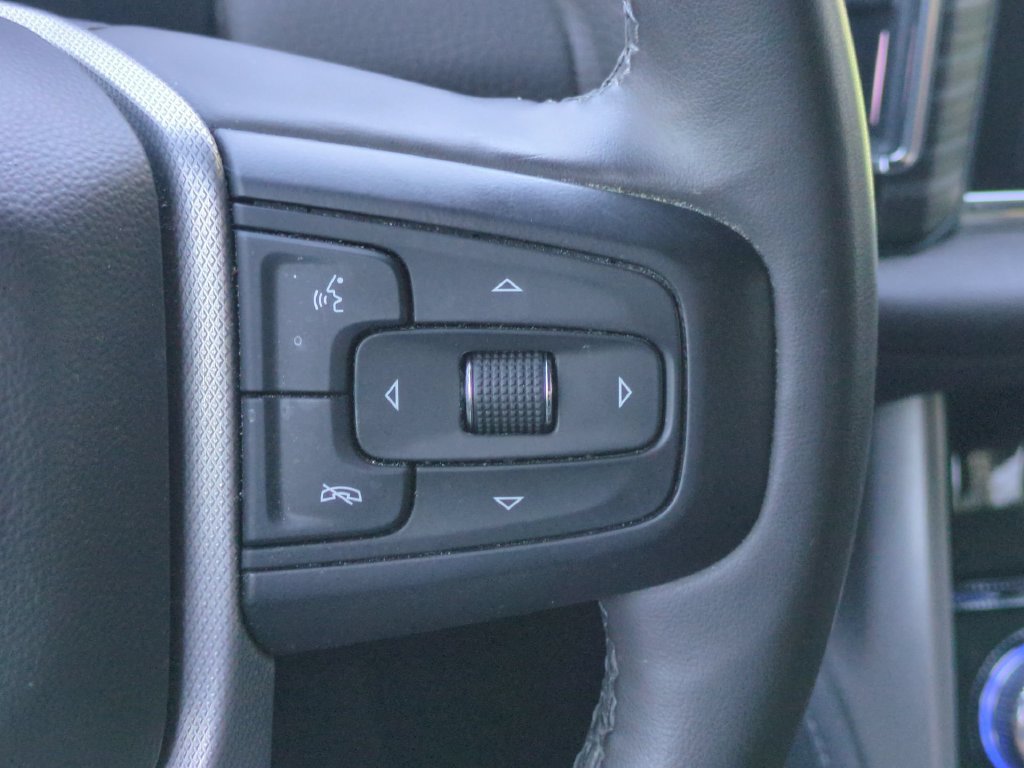 Used 2023 GMC Yukon Denali AWD/4WD image 30
