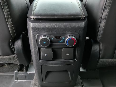 Used 2022 Ford Explorer XLT w/ Equipment Group 202A image 26