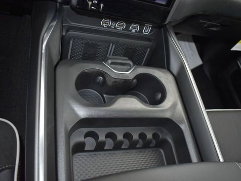 New 2026 RAM 1500 Laramie w/ Night Edition AWD/4WD image 21