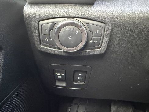 Used 2020 Ford F150 XLT w/ Equipment Group 302A Luxury RWD image 17