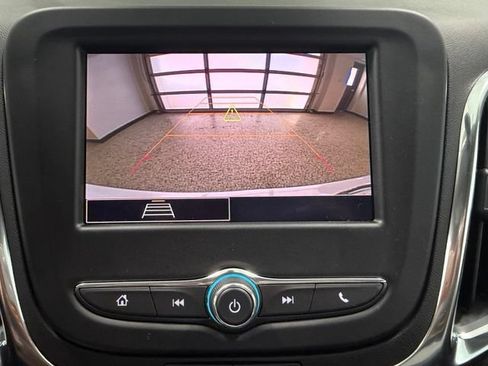 Used 2024 Chevrolet Equinox LT w/ LPO, Floor Liner Package FWD image 17