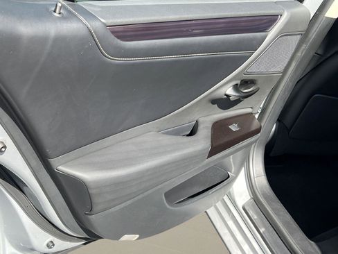 Used 2019 Lexus ES 350 Luxury w/ Accessory Package image 23