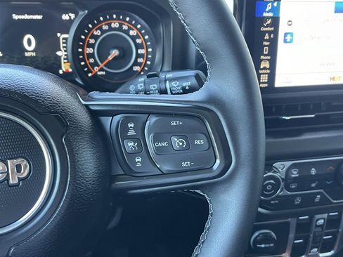 New 2026 Jeep Wrangler Unlimited Rubicon AWD/4WD image 43