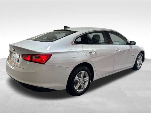 Used 2022 Chevrolet Malibu LS w/ Driver Confidence Package II FWD image 5
