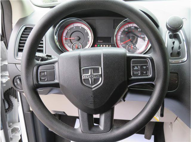 Used 2019 Dodge Grand Caravan SE FWD image 8