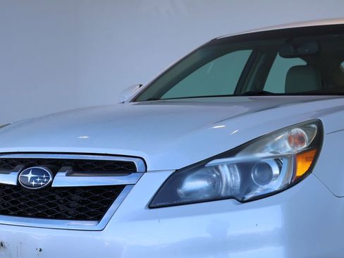Used 2013 Subaru Legacy 2.5i Limited w/ Popular Pkg 2 image 11