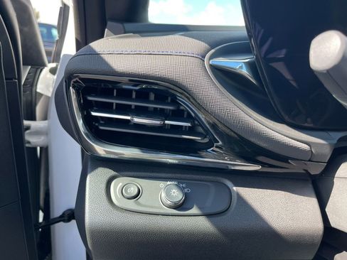 New 2026 Buick Envista Sport Touring w/ Convenience I Package image 20