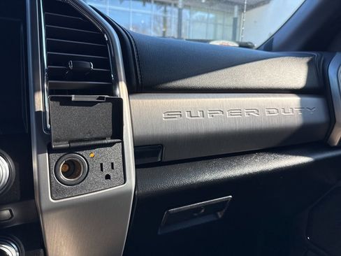 Used 2018 Ford F450 Platinum w/ Platinum Ultimate Package image 28