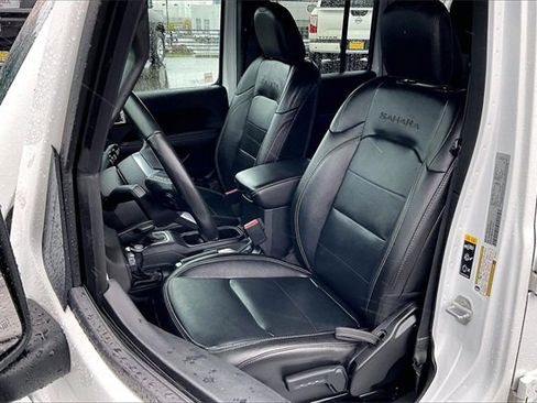 Used 2021 Jeep Wrangler Unlimited Sahara w/ Cold Weather Group image 25