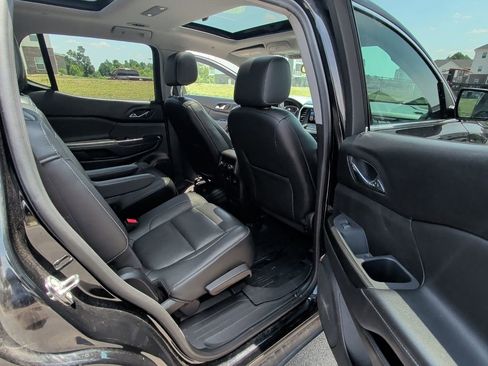 Used 2018 GMC Acadia SLT FWD image 20