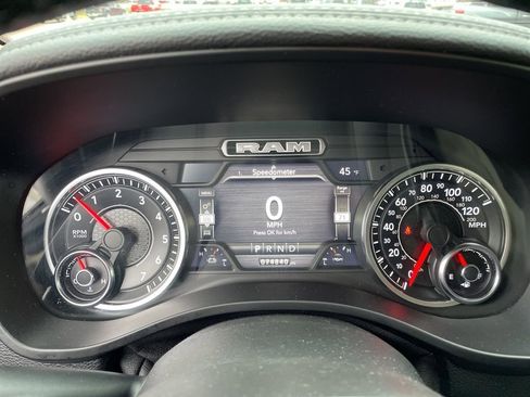 Used 2019 RAM 1500 Laramie image 36