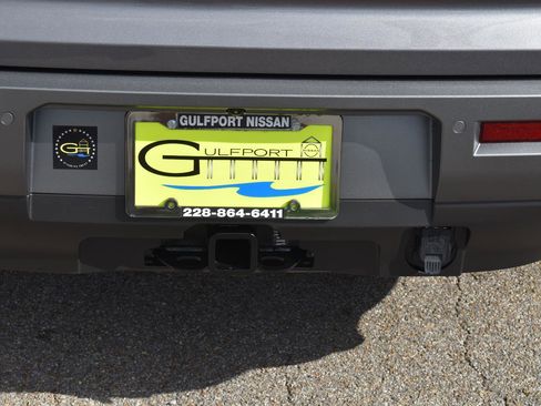 New 2026 Nissan Pathfinder SL FWD image 9