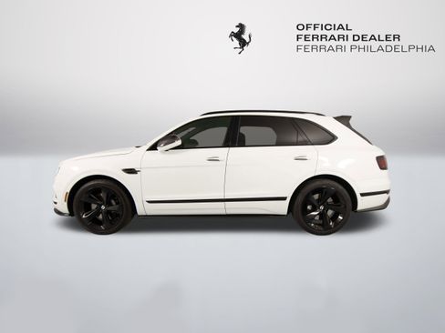 Used 2018 Bentley Bentayga image 4