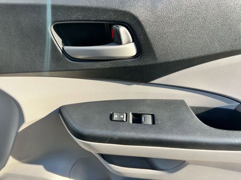 Used 2014 Honda CR-V LX image 17