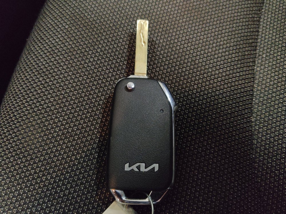 Used 2024 Kia Forte LXS w/ LXS Technology Package FWD image 32
