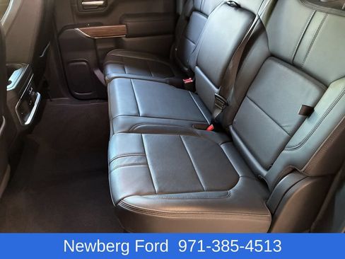 Used 2020 Chevrolet Silverado 1500 High Country w/ Technology Package AWD/4WD image 29