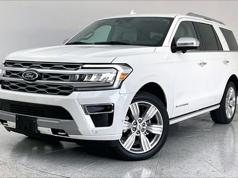 Used 2022 Ford Expedition Platinum image 15
