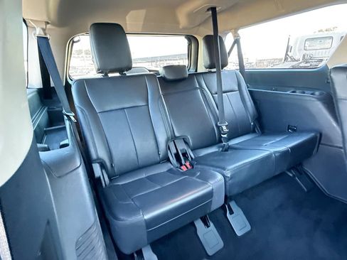 Used 2022 Ford Expedition Max XLT image 31