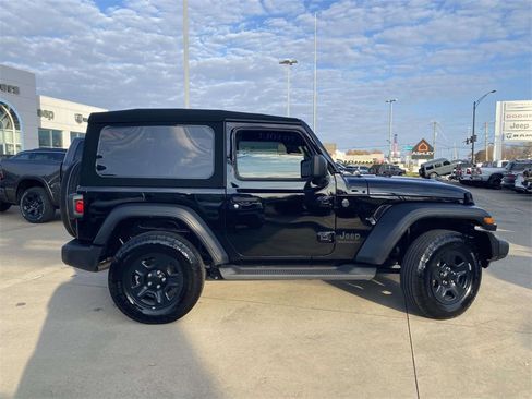 Used 2024 Jeep Wrangler Sport image 10