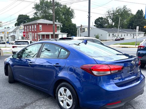 Used 2017 Kia Forte LX FWD image 4