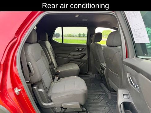 Used 2023 Chevrolet Traverse LT FWD image 10