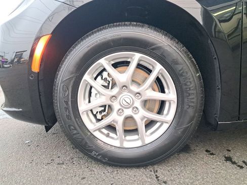 New 2026 Chrysler Pacifica Select image 29