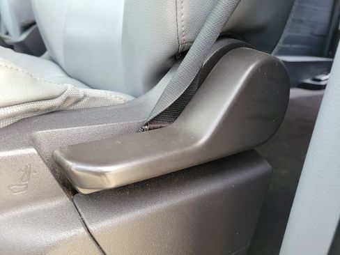 Used 2016 Ford Transit 150 148 Medium Roof RWD image 17