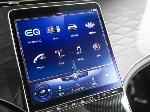 Certified 2023 Mercedes-Benz EQE 350+ 4MATIC Sedan image 20