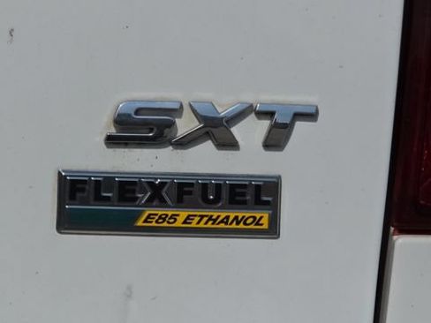 Used 2019 Dodge Grand Caravan SXT FWD image 19