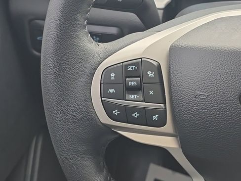 Used 2023 Ford Explorer XLT w/ Equipment Group 202A image 29