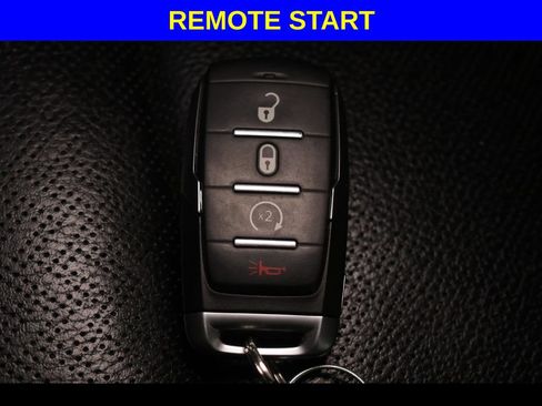 Used 2022 RAM 1500 Laramie AWD/4WD image 10