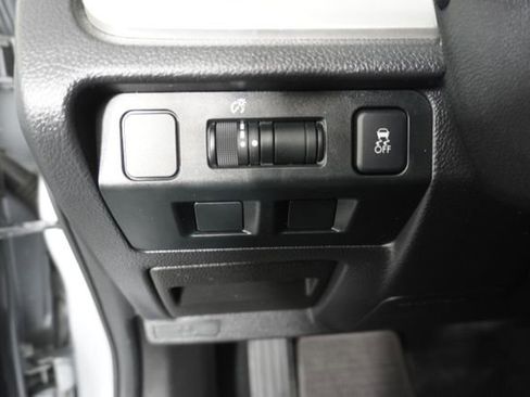 Used 2016 Subaru Crosstrek 2.0i Premium image 26