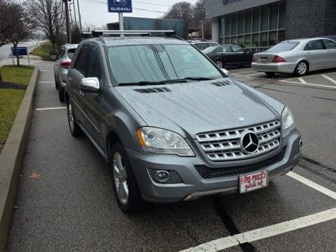 Used 2010 Mercedes-Benz ML 350 4MATIC image 3