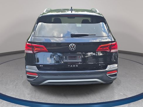 Certified 2023 Volkswagen Taos SE AWD/4WD image 6