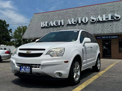 Used 2014 Chevrolet Captiva Sport LT w/ Convenience Package image 3